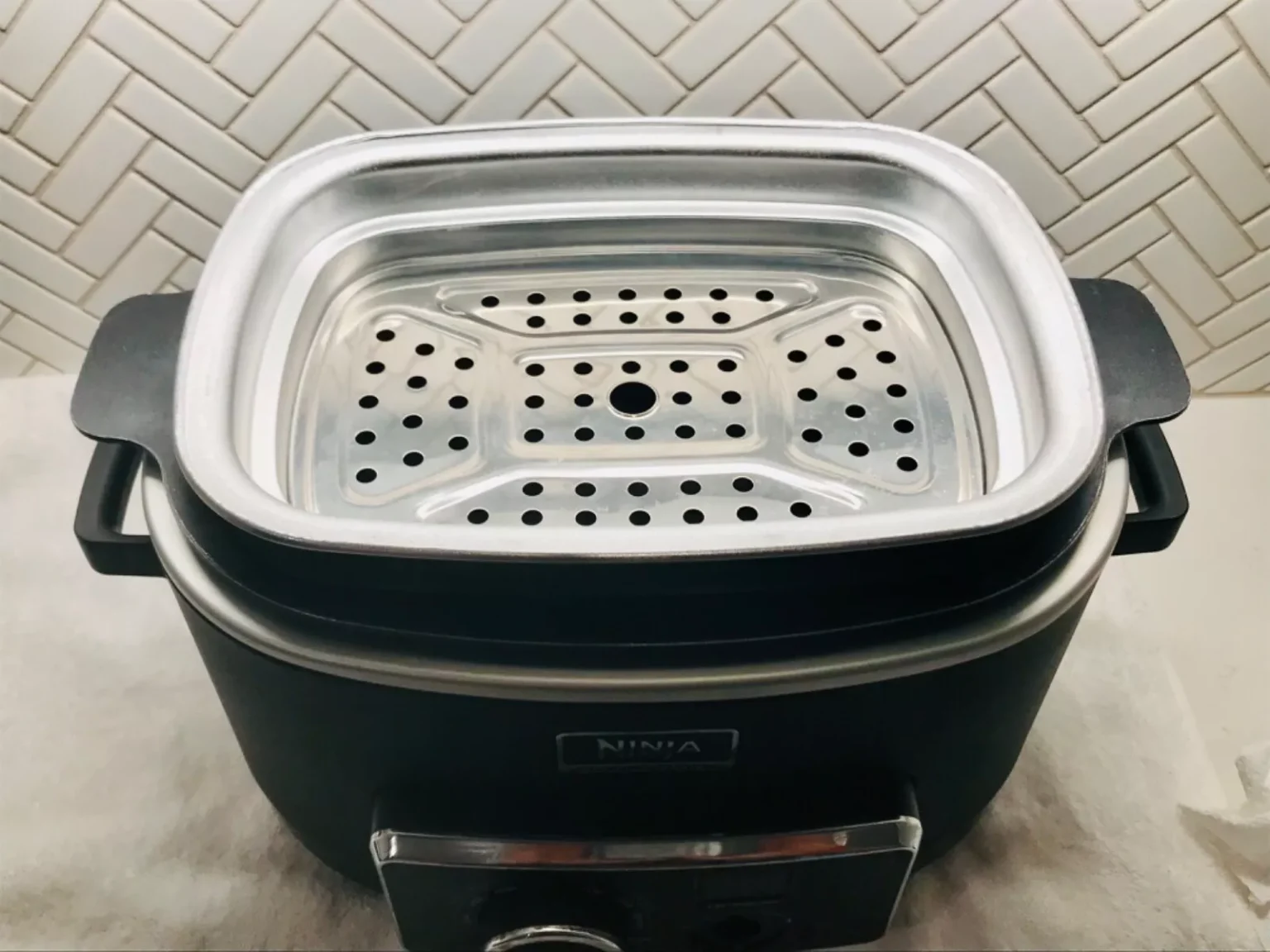 Ninja 3-in-1 Cooking System Stovetop-Slow Cooker Black Model MC701W Missing Knob